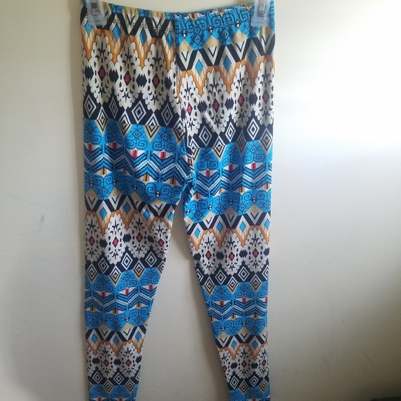 Fun Patterned Leggings - Picture 2 of 2